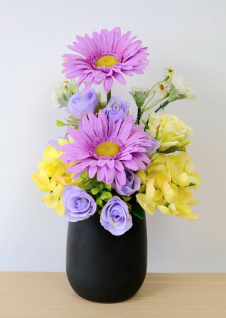 ดอกเยอบีร่าประดิษฐ์ผ้าในแจกัน  JGLORYFLOWER  สีม่วง/เหลือง_0