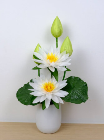ดอกบัวประดิษฐ์ผ้าในแจกัน  JGLORYFLOWER  สีขาว แจกันเซรามิกทรงกลม_1