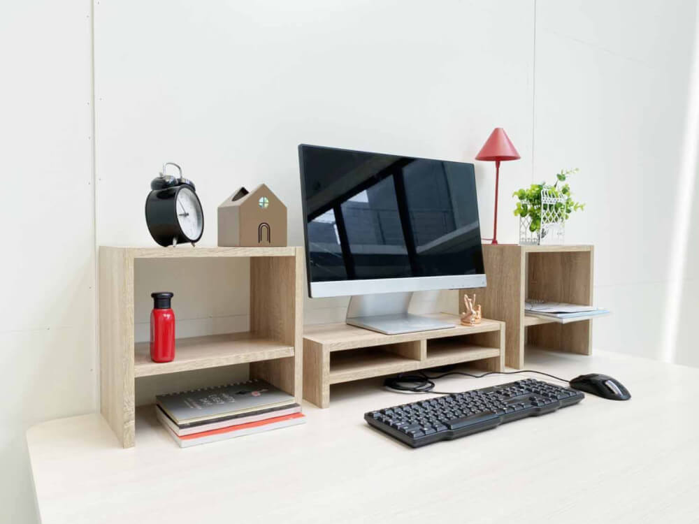 ชุดชั้นวางจอคอม PROSPACE FURNITURE รุ่น ANGASSO สีไวท์เมเปิ้ล เซ็ต 3 ชิ้น (ชั้นวางจอคอมและชั้นวางอเนกประสงค์)