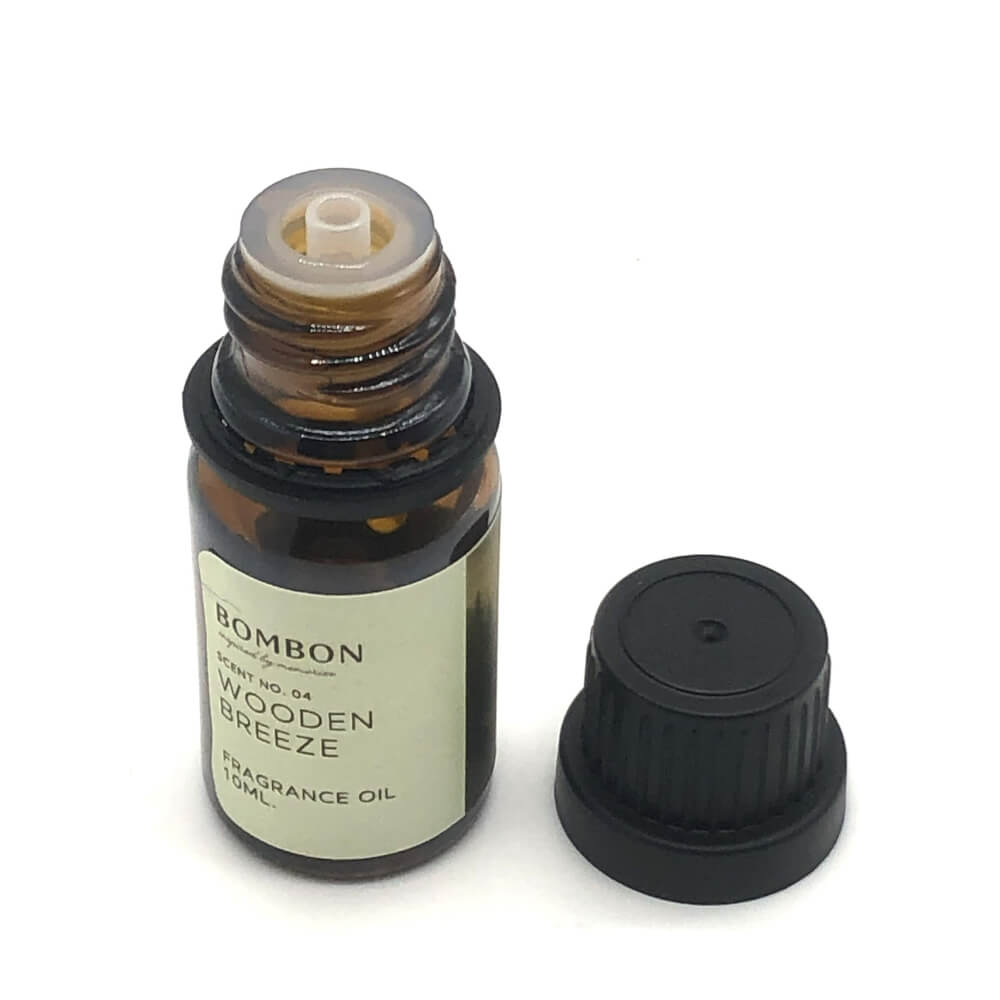 น้ำมันหอมระเหย BOMBON  ขนาด 10 มล. กลิ่น WOODEN BREEZE_1