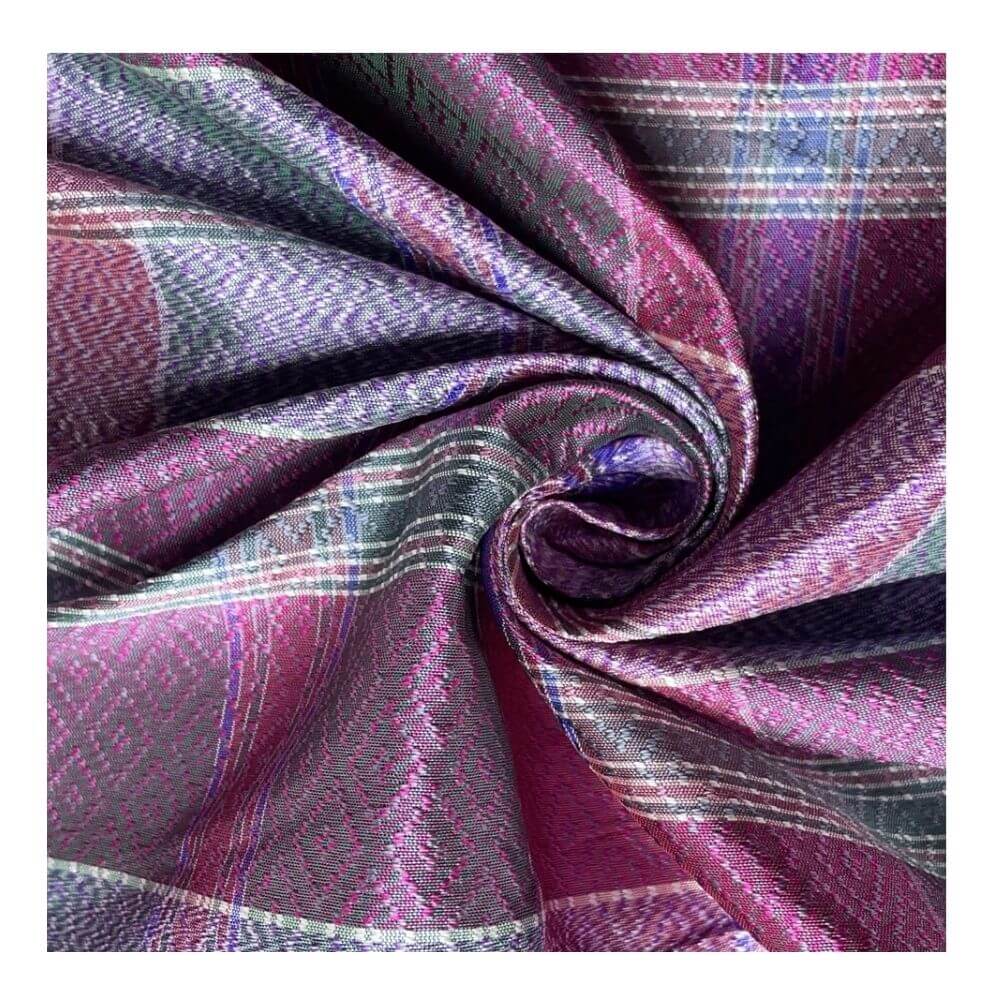 ผ้าโสร่งไหมแท้ CHOBMAI SILK ขนาด 1X1 เมตร ยกดอกลูกแก้ว สีม่วงสลับชมพู_0