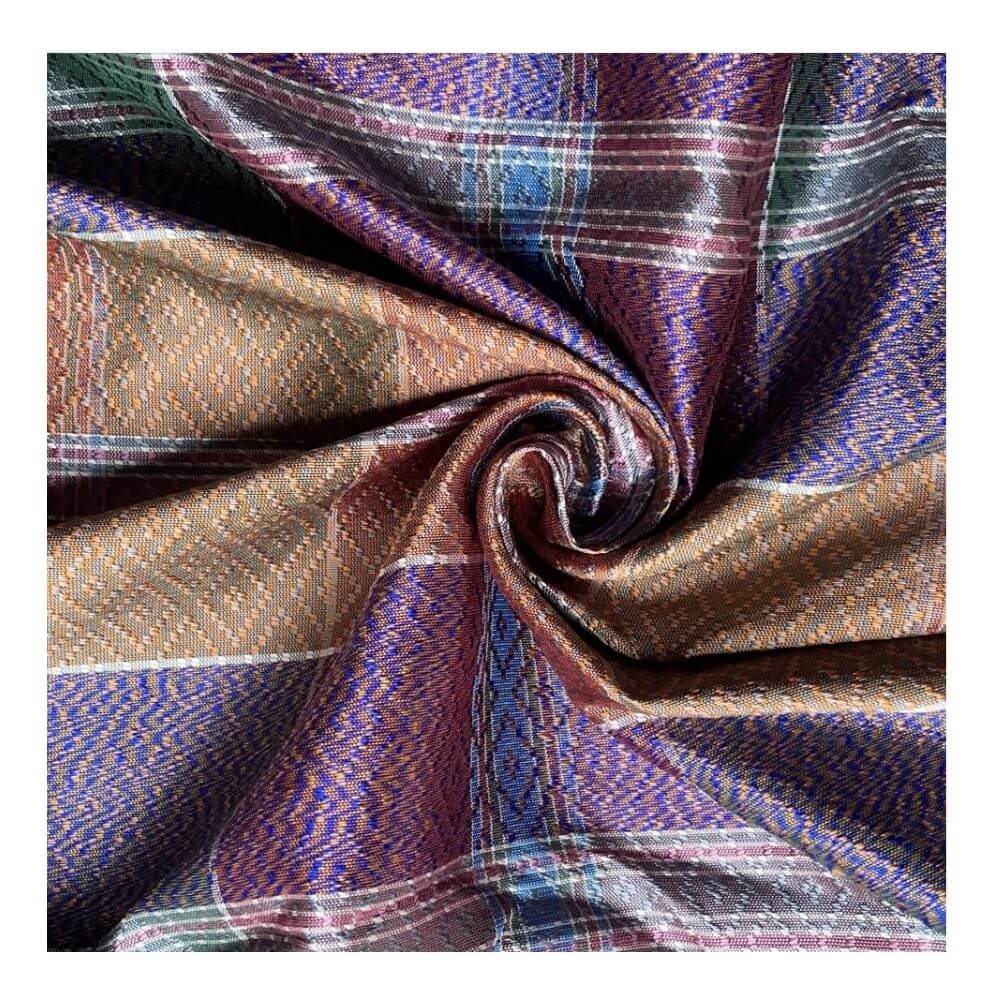 ผ้าโสร่งไหมแท้ CHOBMAI SILK ขนาด 1X1 เมตร ยกดอกลูกแก้ว สีม่วงสลับน้ำตาลคละสี_1