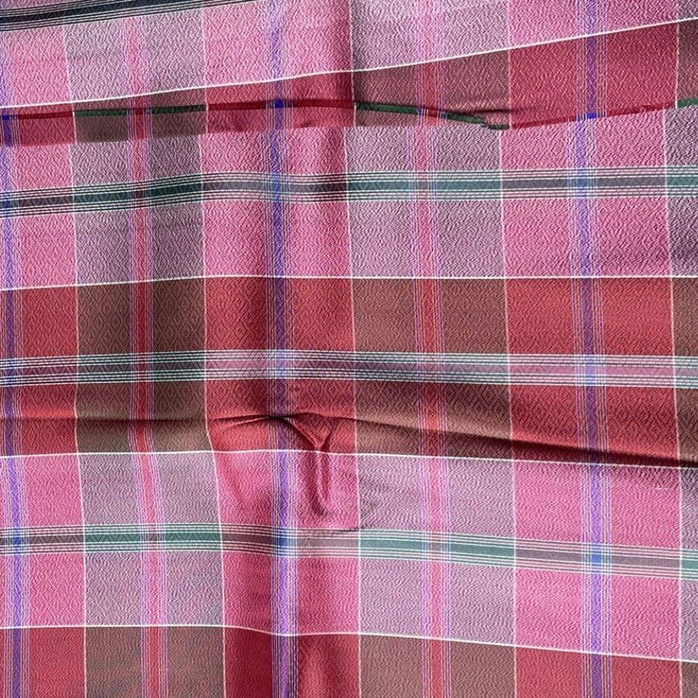 ผ้าโสร่งไหมแท้ CHOBMAI SILK ขนาด 1X1 เมตร ควบหางกระรอก สีแดงสลับสีชมพู_2