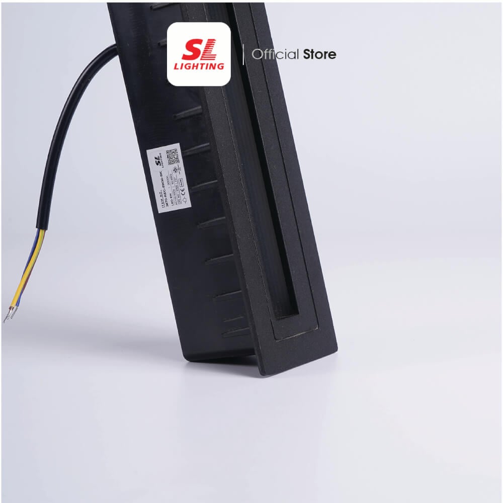 ไฟขั้นบันได SL LIGHTING 3870 2วัตต์ 3000K สีดำ