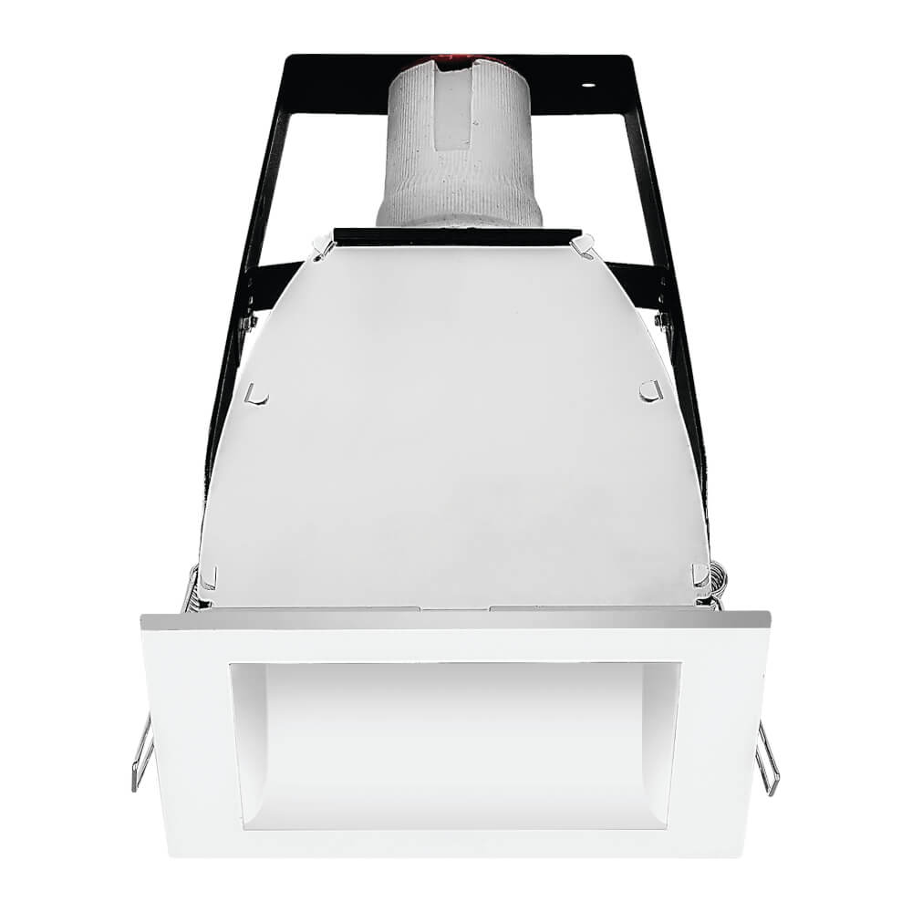 ดาวน์ไลท์ SL LIGHTING 640 6 นิ้ว ทรงสี่เหลี่ยม สีขาว