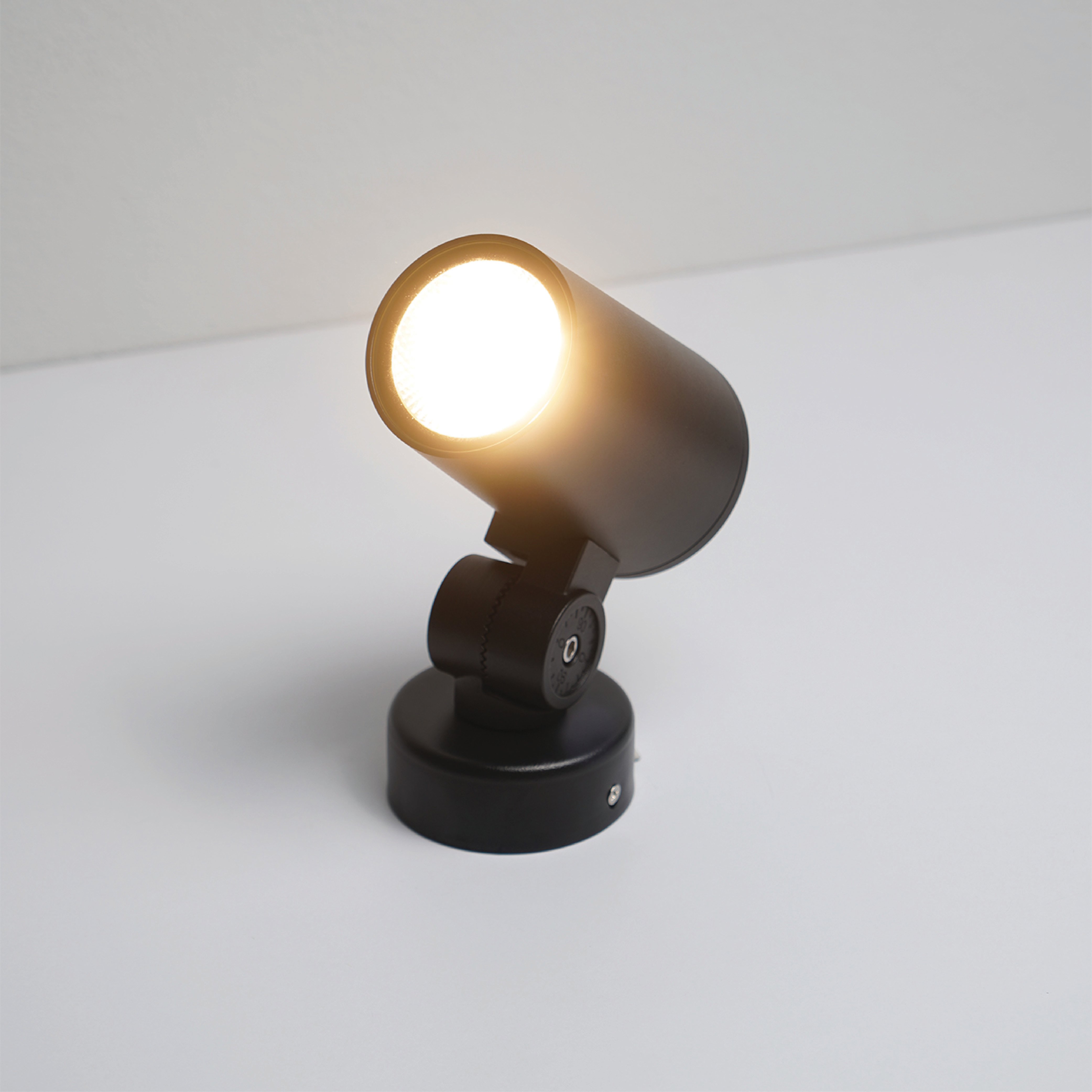 ไฟส่องต้นไม้ LED SL LIGHTING CHANIN 20 วัตต์ WARM WHITE สีดำ (ติดพิ้น)