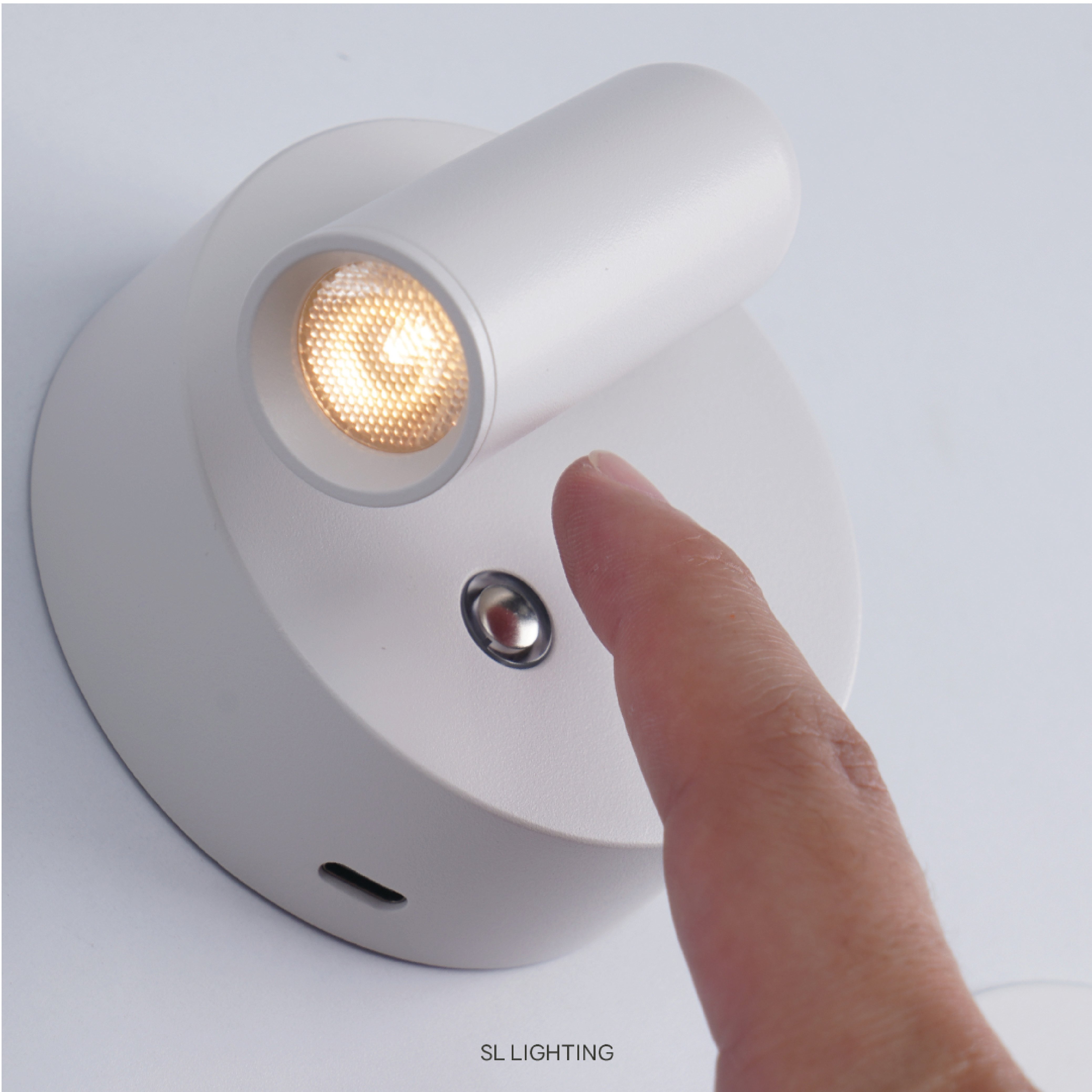 ไฟหัวเตียง LED SL LIGHTING MOE-ON 3 วัตต์ WARM WHITE Touch Control พอร์ตชาร์จ Type-C สีดำ