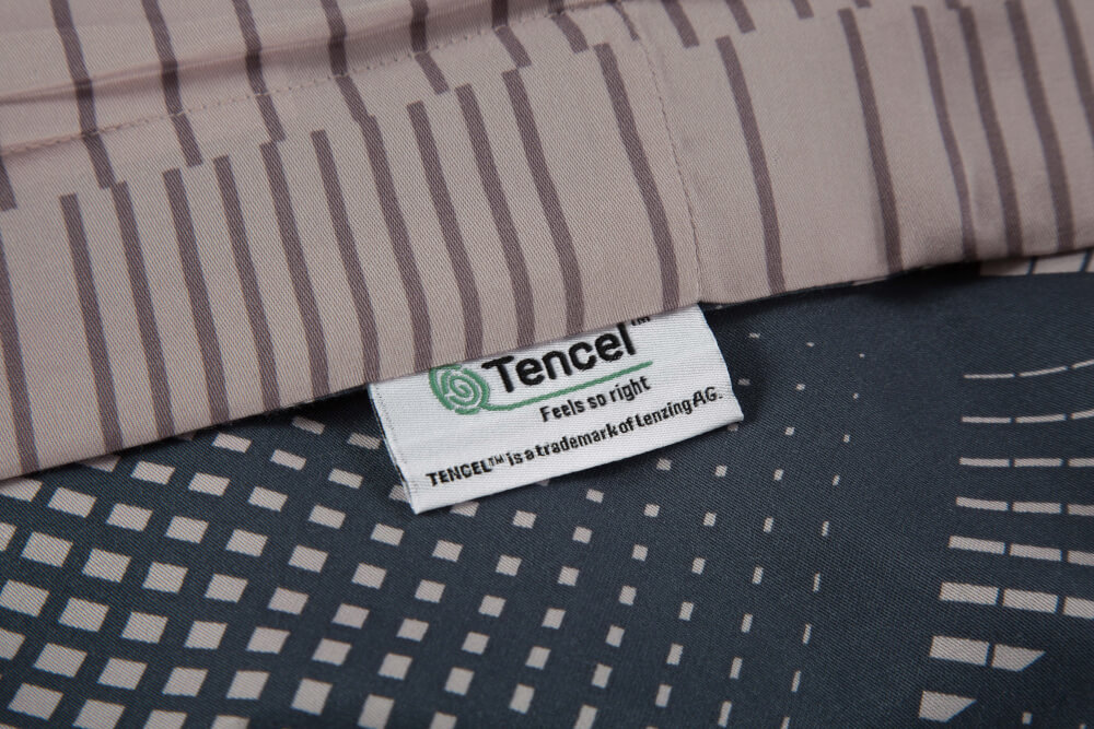 ชุดผ้าปูที่นอน 6 ฟุต 5 ชิ้น AKEMI รุ่น Ardent Prints 9557108434981 สี Artoniz (ไม่รวมผ้านวม)