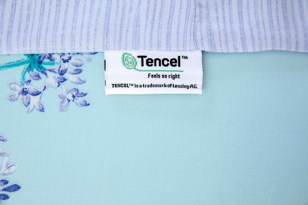 ชุดผ้าปูที่นอน 6 ฟุต 5 ชิ้น AKEMI รุ่น Ardent Prints 9557108063563 สี Hellene (ไม่รวมผ้านวม)