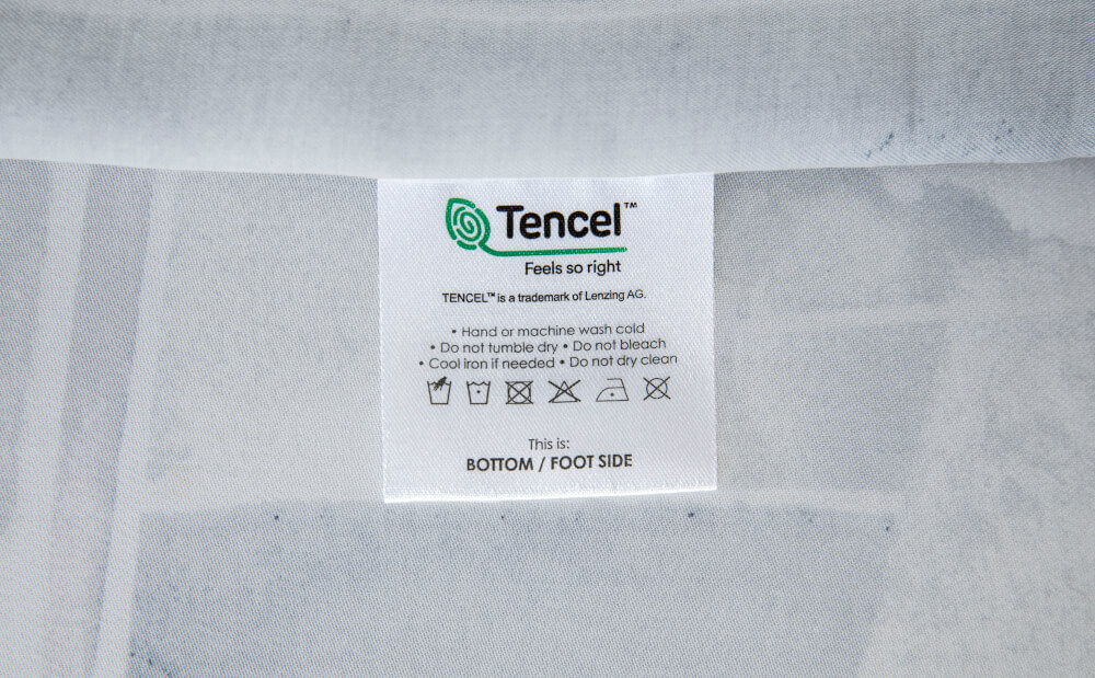 ชุดผ้าปูที่นอน 6 ฟุต 5 ชิ้น AKEMI รุ่น ARDENT PRINTS 9557108595255 สี LUNETTES (ไม่รวมผ้านวม)