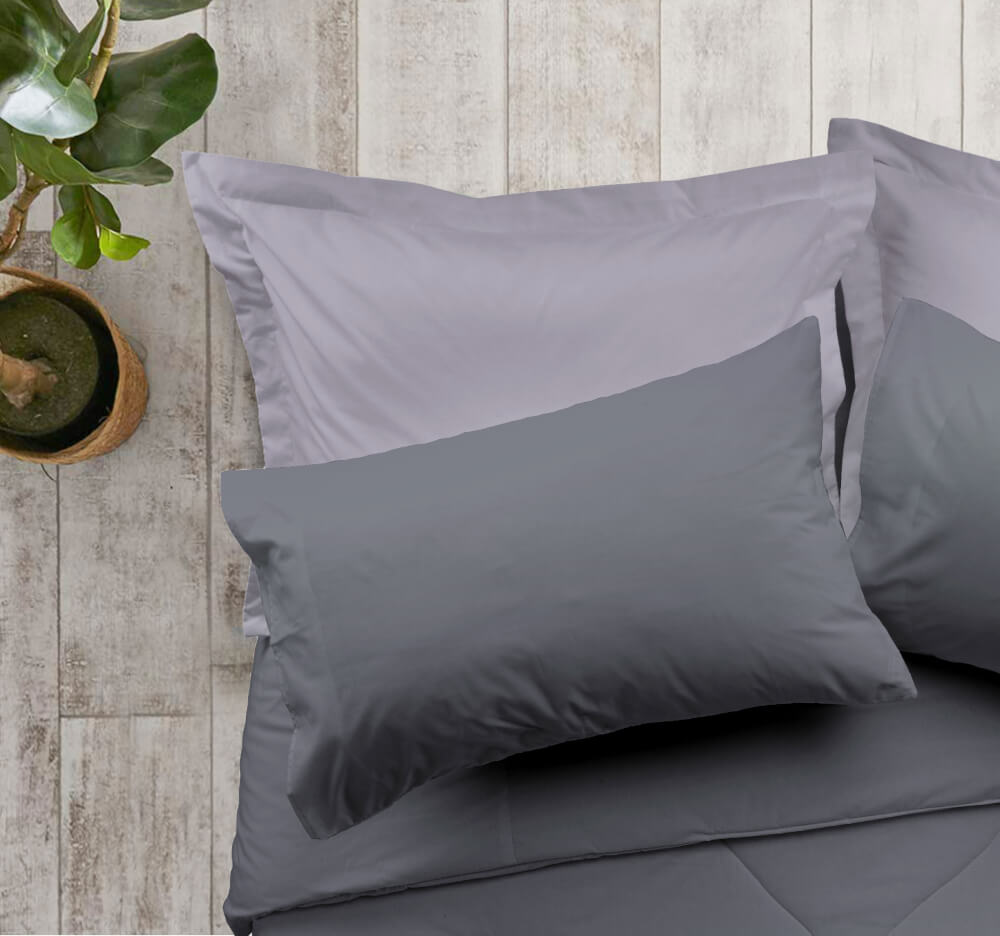 ชุดผ้าปูที่นอน 6 ฟุต 5 ชิ้น Ai by Akemi รุ่น ColourJoy 9557108491267 สี Grape Charcoal (ไม่รวมผ้านวม)