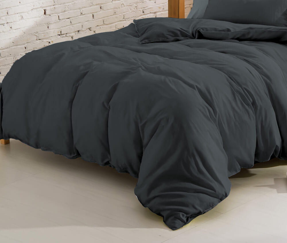 ชุดผ้าปูที่นอน 6 ฟุต 5 ชิ้น Ai by Akemi รุ่น ColourJoy 9557108636903 สี Ebony Grey (ไม่รวมผ้านวม)