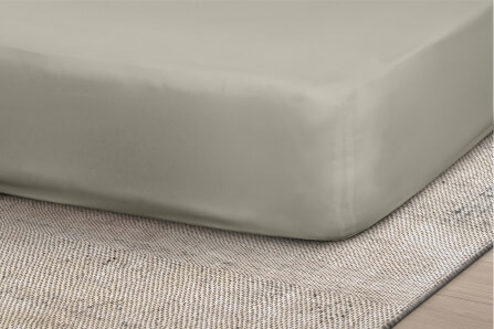 ชุดผ้าปูที่นอน 6 ฟุต 5 ชิ้น Ai by Akemi รุ่น ColourJoy 9557108685352 สี Koala Grey (ไม่รวมผ้านวม)_4