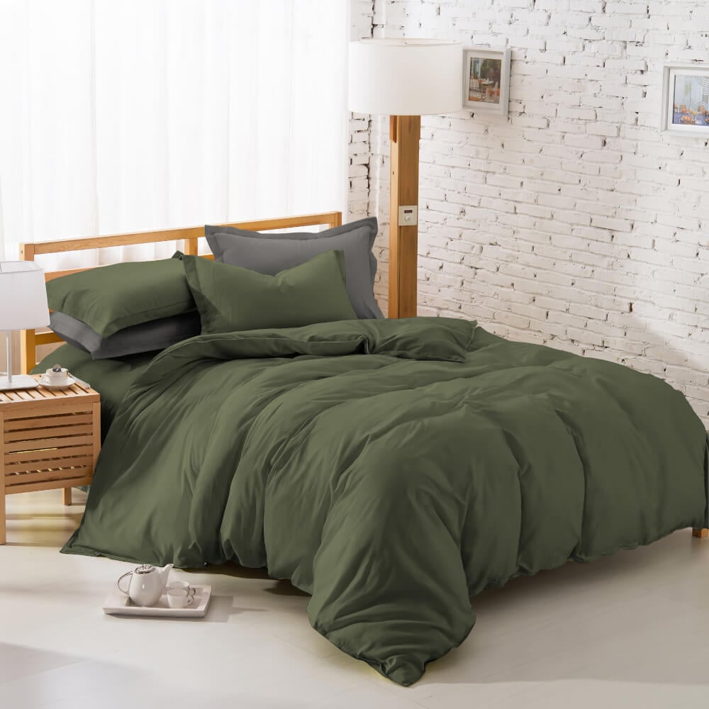 ชุดผ้าปูที่นอน 6 ฟุต 5 ชิ้น Ai by Akemi รุ่น ColourJoy 9557108685208 สี Sage Green (ไม่รวมผ้านวม)