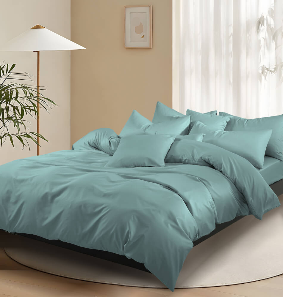 ชุดผ้าปูที่นอน 6 ฟุต 5 ชิ้น Ai by Akemi รุ่น ColourShine 9557108528307 สี Fluff Blue (ไม่รวมผ้านวม)
