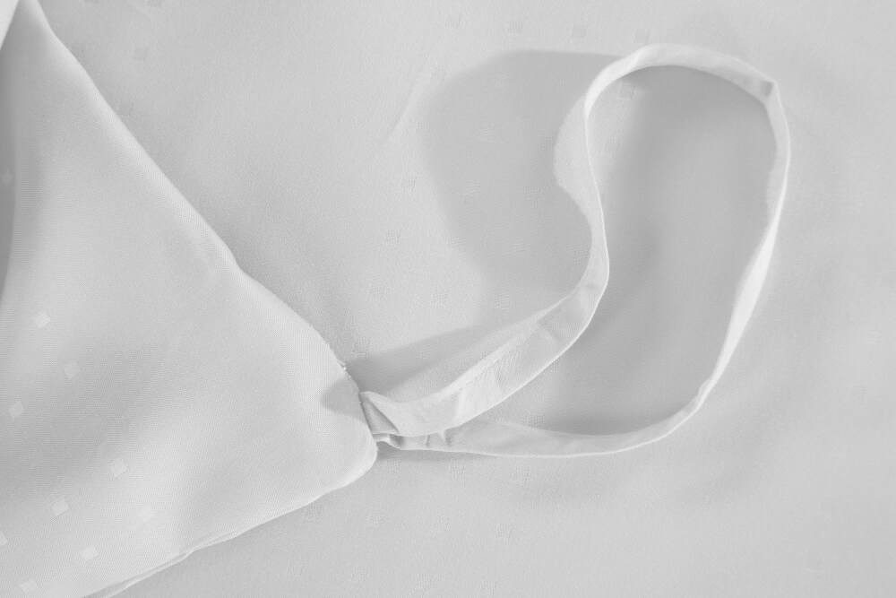 ชุดผ้าปูที่นอน 6 ฟุต 5 ชิ้น AKEMI รุ่น EARNEST DOBBY 9557108013568 สี FABIELLE OFF WHITE (ไม่รวมผ้านวม)_5