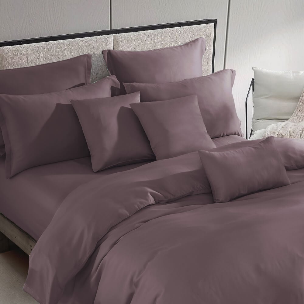 ปลอกผ้านวม คิงไซซ์ AKEMI รุ่น Gladice Solid 9557108483187 ขนาด 257 x 229 ซม. สี Velvet Choco