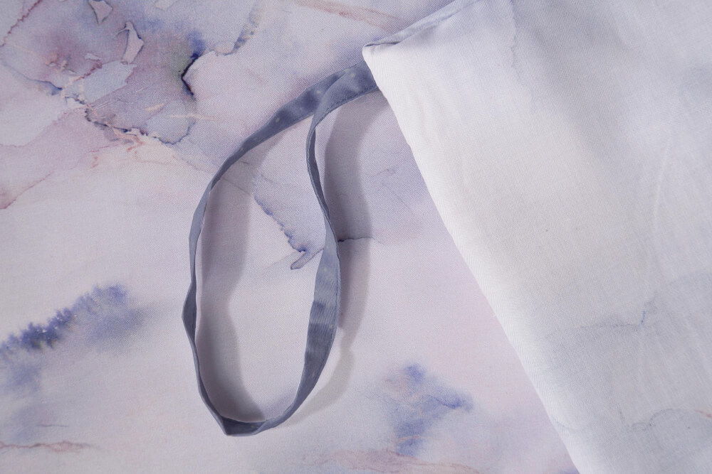 ชุดผ้าปูที่นอน 5 ฟุต 5 ชิ้น AKEMI รุ่น VIRTUOUS PRINTS 9557108108882 สี LOVIASSA (ไม่รวมผ้านวม)