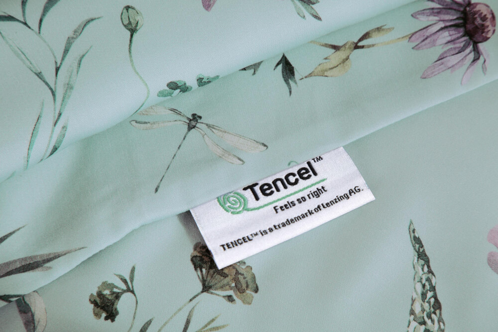 ชุดผ้าปูที่นอน 5 ฟุต 5 ชิ้น AKEMI รุ่น VIRTUOUS PRINTS 9557108109452 YENROSANA (ไม่รวมผ้านวม)