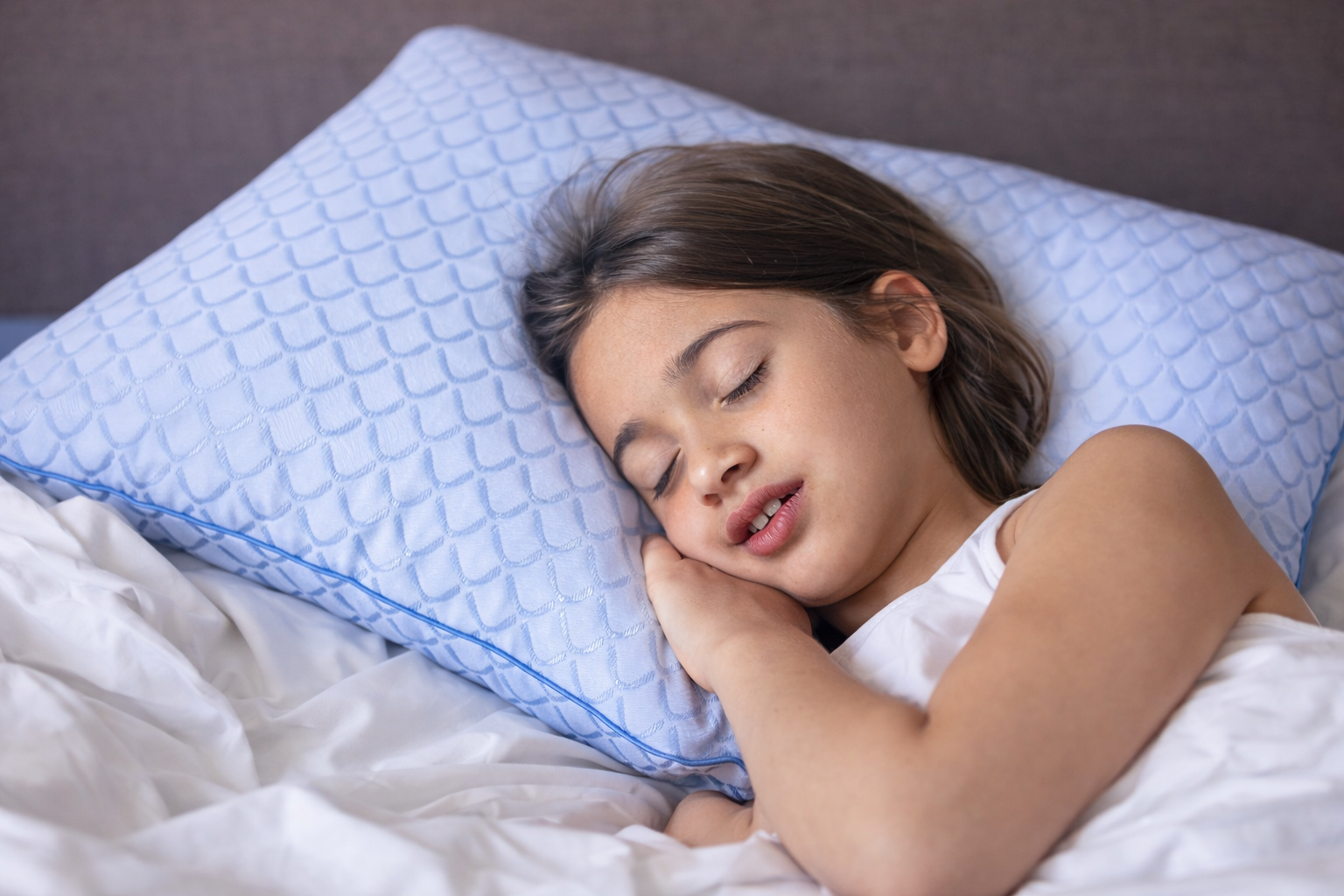 หมอนสุขภาพ เมมโมรี่โฟม ZLEEPO'CLOCK SHREDDED COOL GEL ขนาด 68X48X14 ซม. สีขาว/ฟ้า_5