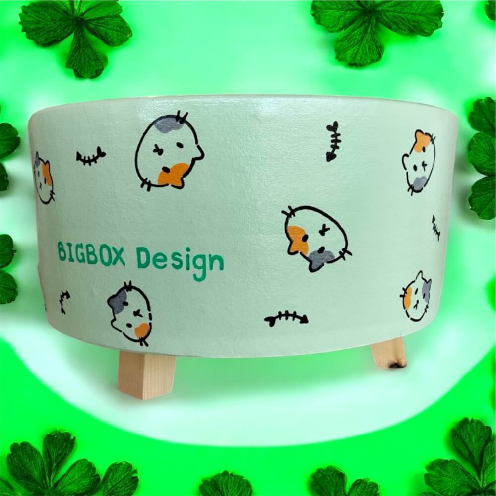 ที่นอนสัตว์เลี้ยง BIGBOXDESIGN รุ่น โซฟาดินเซรามิค ขนาด 17 นิ้ว สีเขียว-ลายแมว