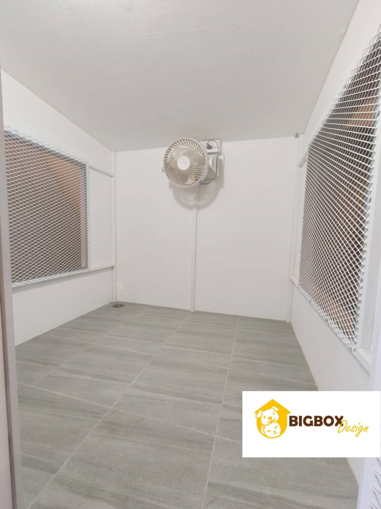 บ้านสัตว์เลี้ยง BIGBOXDESIGN รุ่น STEEL STYLE-ST02 ขนาด 120 ซม. สีขาว/เทา พร้อมตะแกรงเหล็กและมุ้งลวด_5