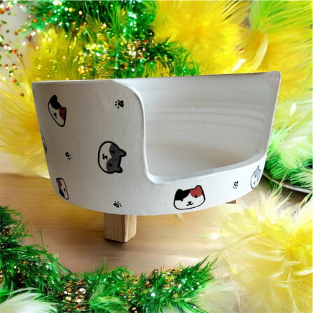 ที่นอนสัตว์เลี้ยง BIGBOXDESIGN รุ่น โซฟาดินเซรามิค ขนาด 17 นิ้ว สีขาว-ลายแมว_2