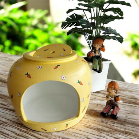 บ้านสัตว์เลี้ยง BIGBOXDESIGN รุ่น บ้านโอ่งดินเซรามิค ขนาด 15 นิ้ว สีเหลือง-ลายแครอท_3