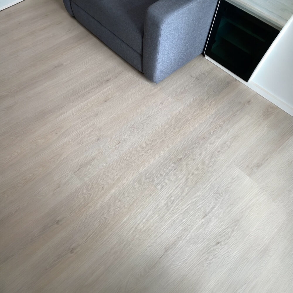 แผ่นพื้น SPC VISION FLOORING ขนาด 180 X 1220 X 4 มม. หนา 4 มม. รุ่น VN-4510