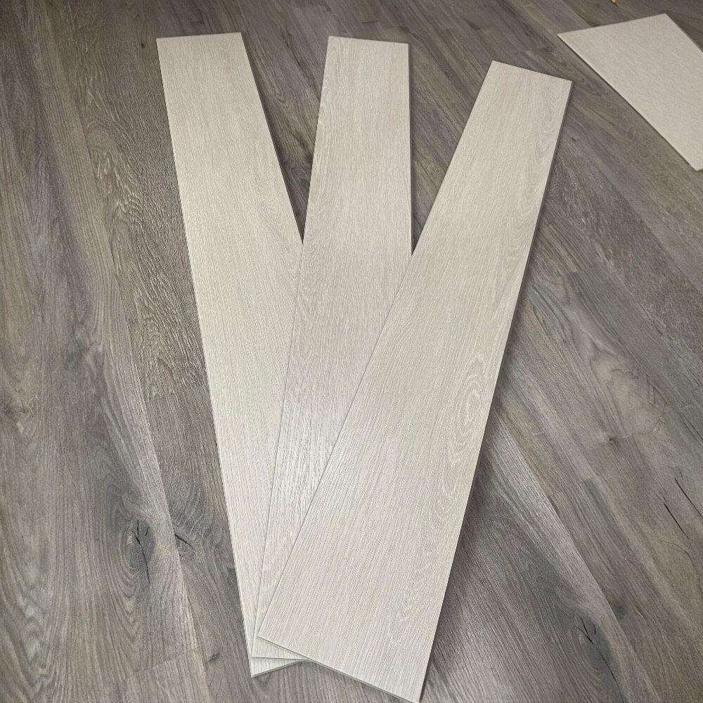 แผ่นพื้น SPC VISION FLOORING ขนาด 180 X 1220 X 5 มม. หนา 5 มม. รุ่น VN-592