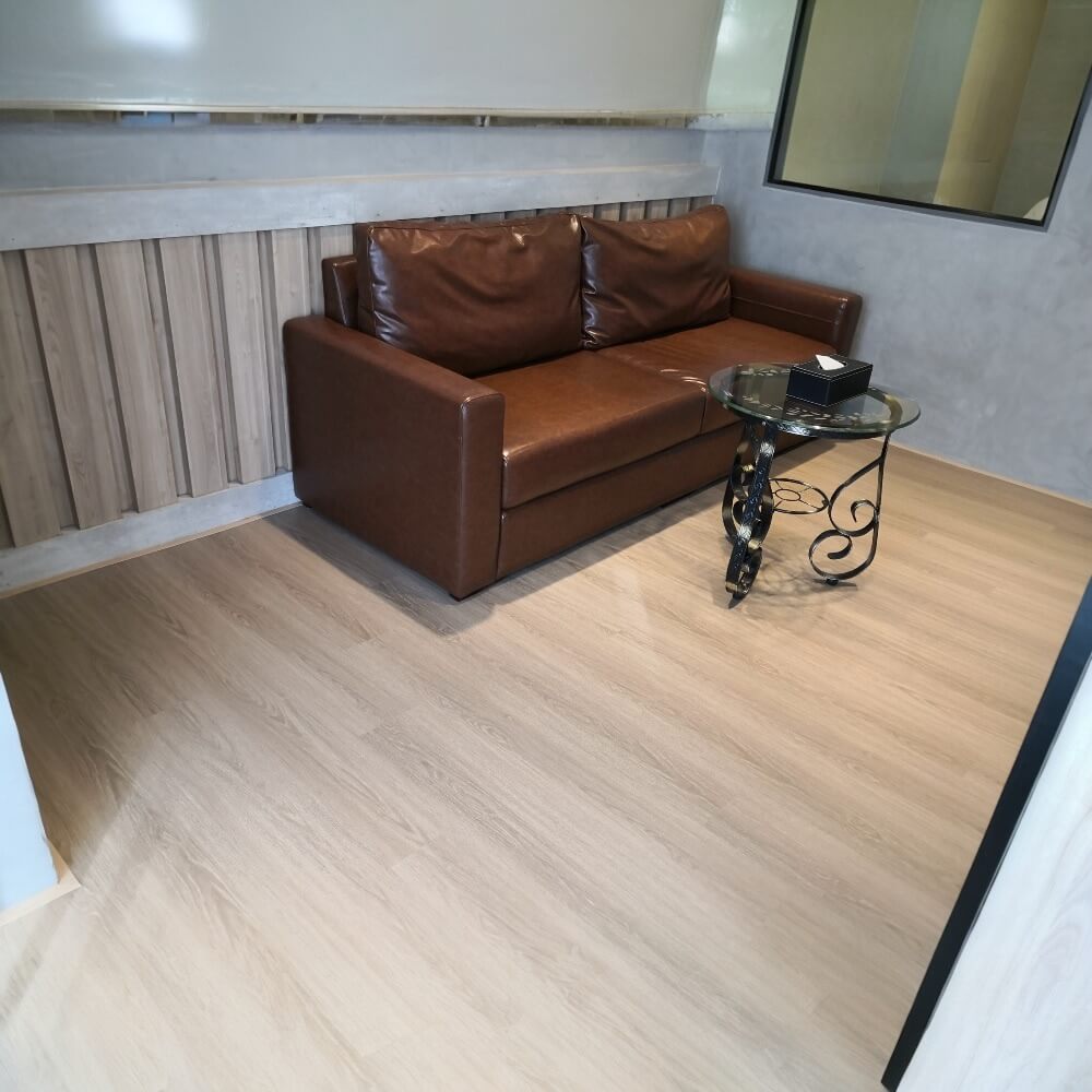 แผ่นพื้น SPC VISION FLOORING ขนาด 180 X 1220 X 5 มม. หนา 5 มม. รุ่น VN-599