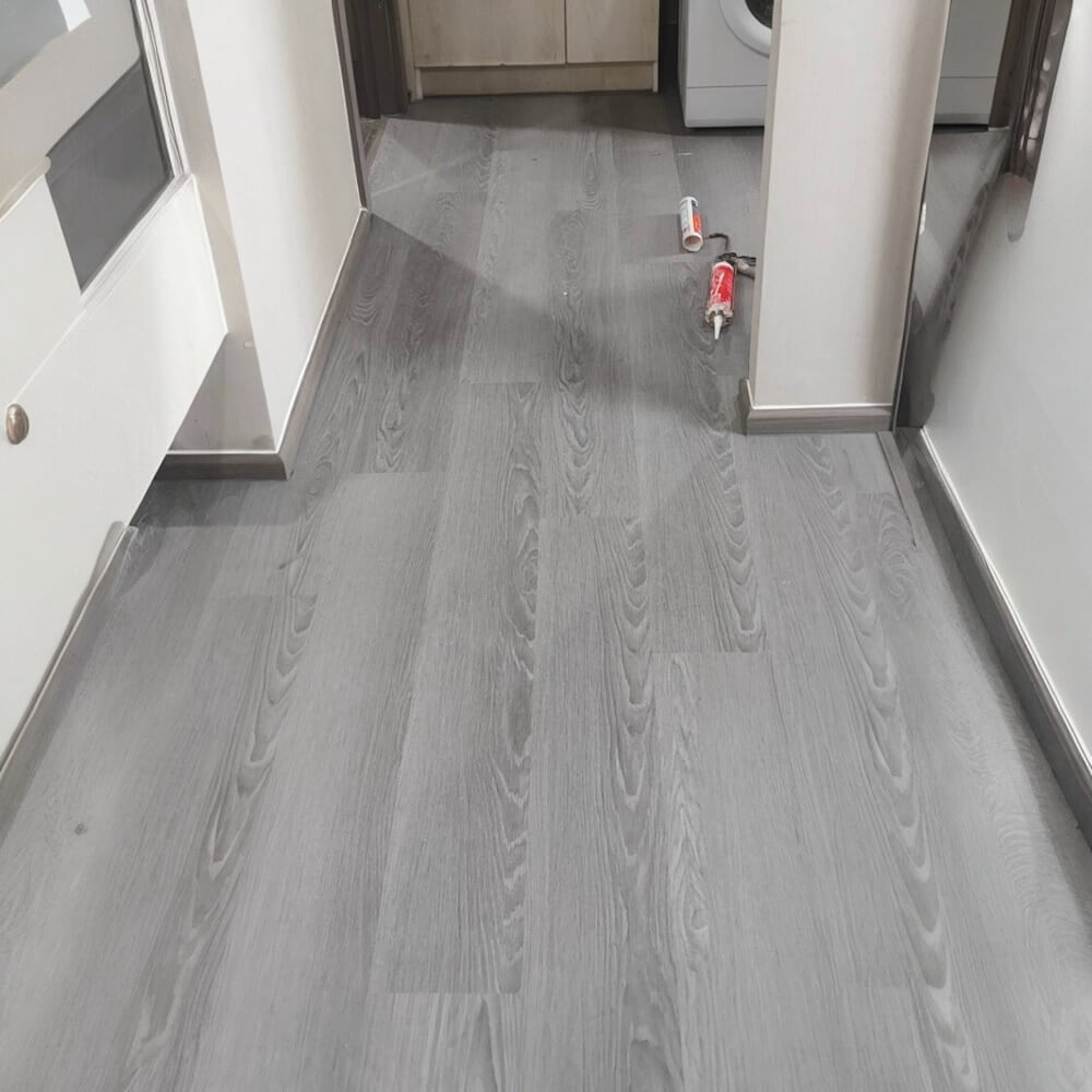 แผ่นพื้น SPC VISION FLOORING ขนาด 180 X 1220 X 4 มม. หนา 4 มม. รุ่น VN-4511