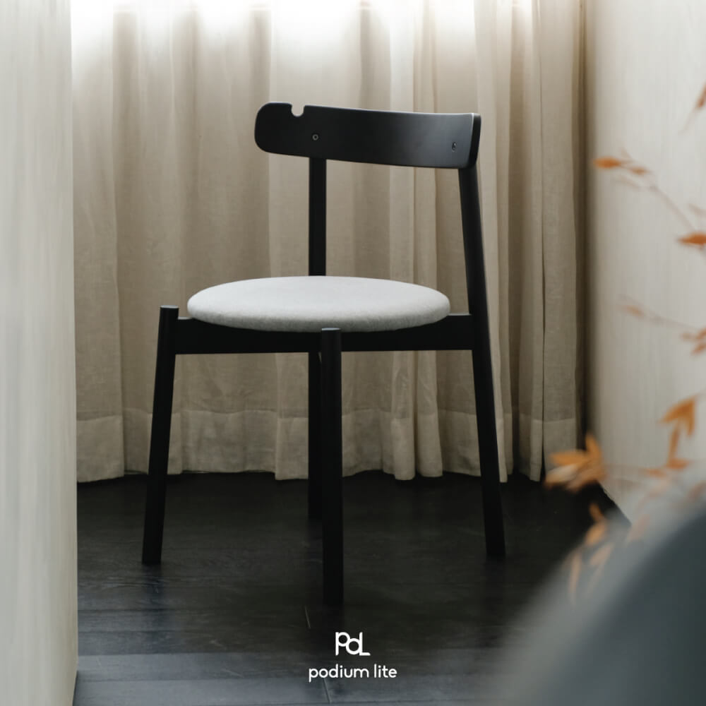 เก้าอี้ทานข้าว PODIUM LITE รุ่น PLUS CHAIR สี BLACK (ถอดประกอบได้)