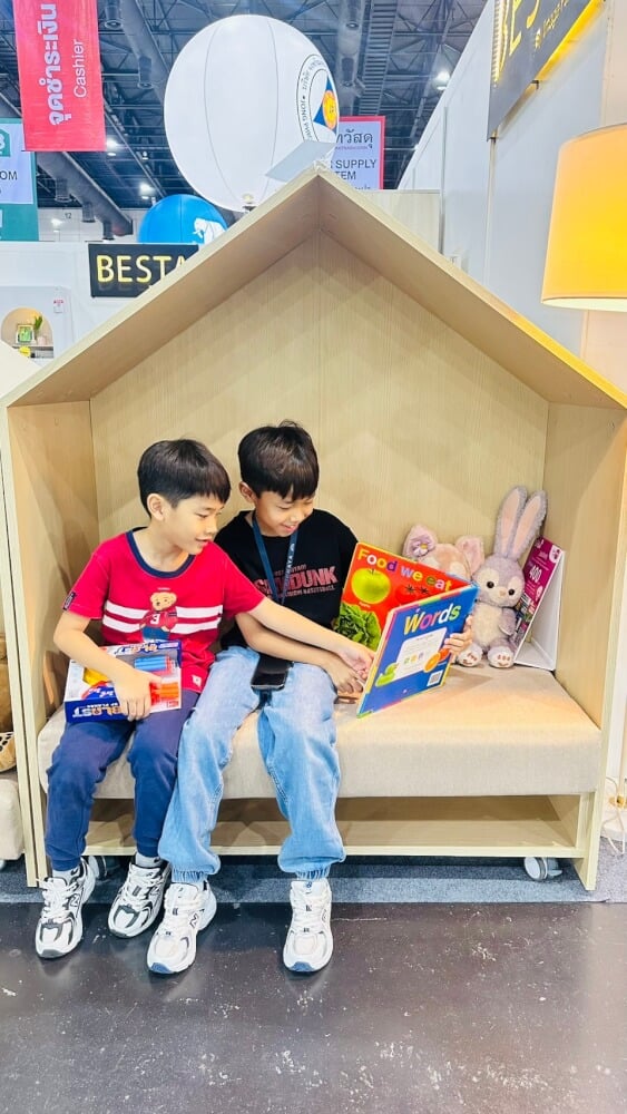 โซฟาเด็ก ดีไซน์บ้านไม้ 2 ที่นั่ง BEABLE LITTLESPACE รุ่น READING POD B ขนาด 120X55X145 ซม. สีไม้