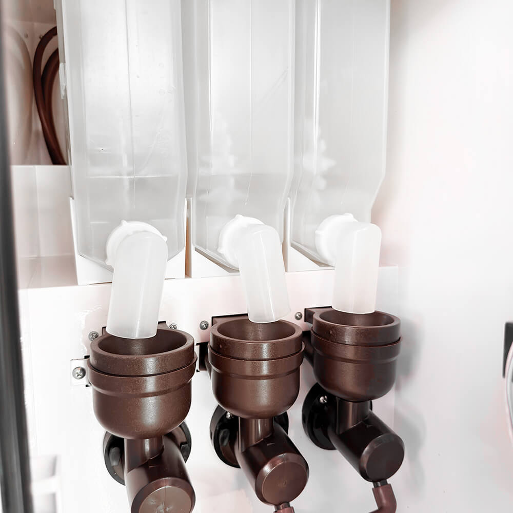 เครื่องชงกาแฟอัตโนมัติ หยอดเหรียญ QUALITAT รุ่น CF316G สีทอง