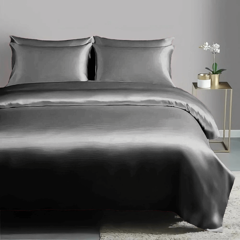 ผ้าปูที่นอน SAIYASIRI รุ่น SIGNATURE ขนาด 5 ฟุต สี BLACK DIAMOND