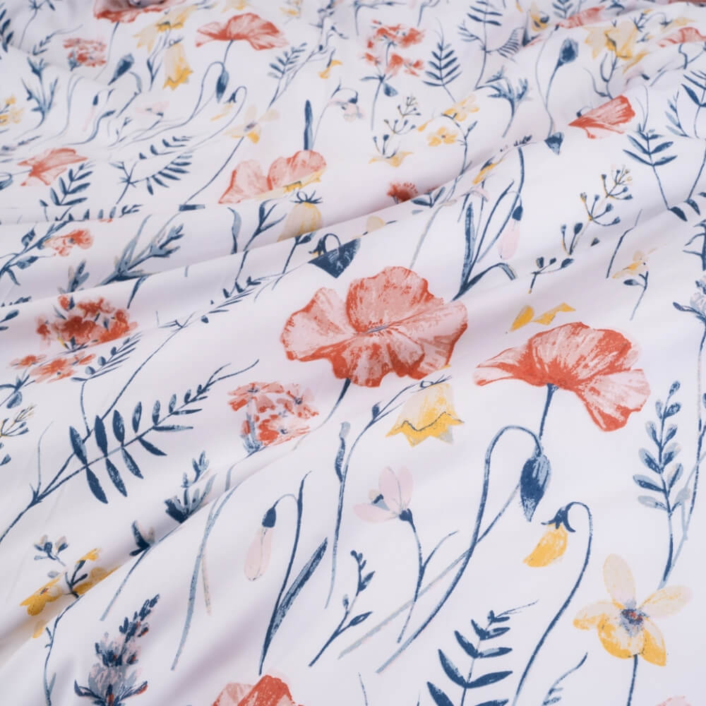 ชุดผ้าปูผ้านวม 6 ฟุต DARLING MATTRESS รุ่นลายดอกไม้ ลายบลอสซั่ม