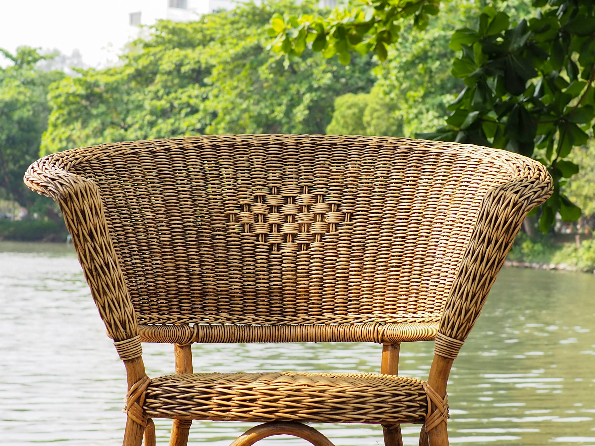 เก้าอี้พักผ่อน หวายแท้ PISAMAI รุ่น AKONG CHAIR ทรงคลาสสิค_5
