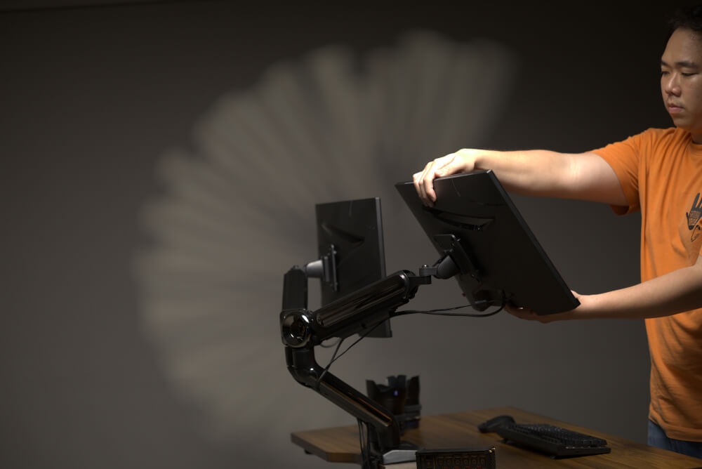 แขนจับจอ ERGONOZ รุ่น ASTRO แขนเดี่ยว สำหรับหน้าจอ 13 - 35 นิ้ว สีดำ (EGN-ASTRO-S-B)_10