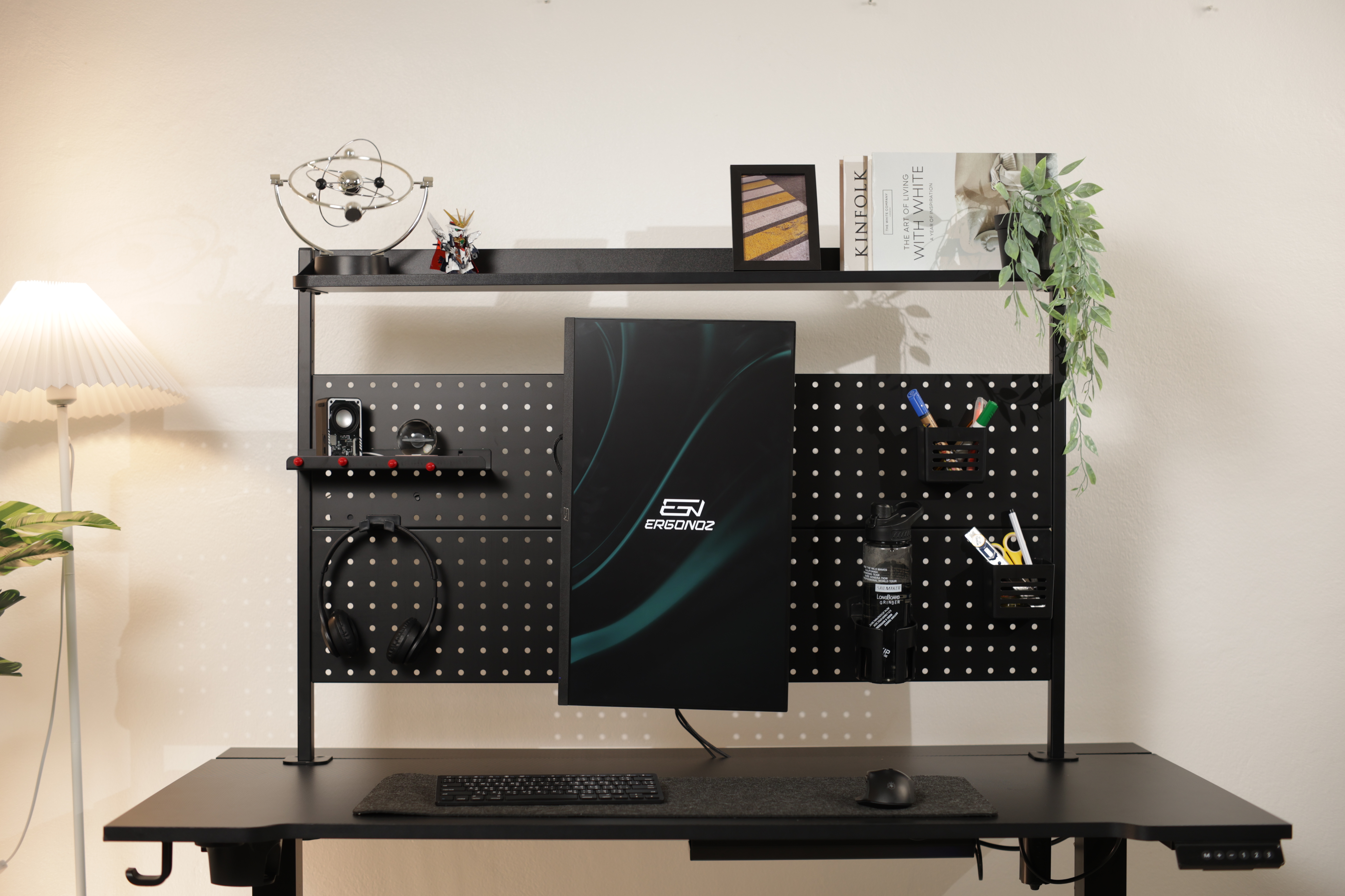 แผงบอร์ดสำหรับแขวนอุปกรณ์  ERGONOZ EGN-PANEL02-140-B, สีดำ (แผงจัดระเบียบพร้อมแขนจับจอมอนิเตอร์ 02)_9