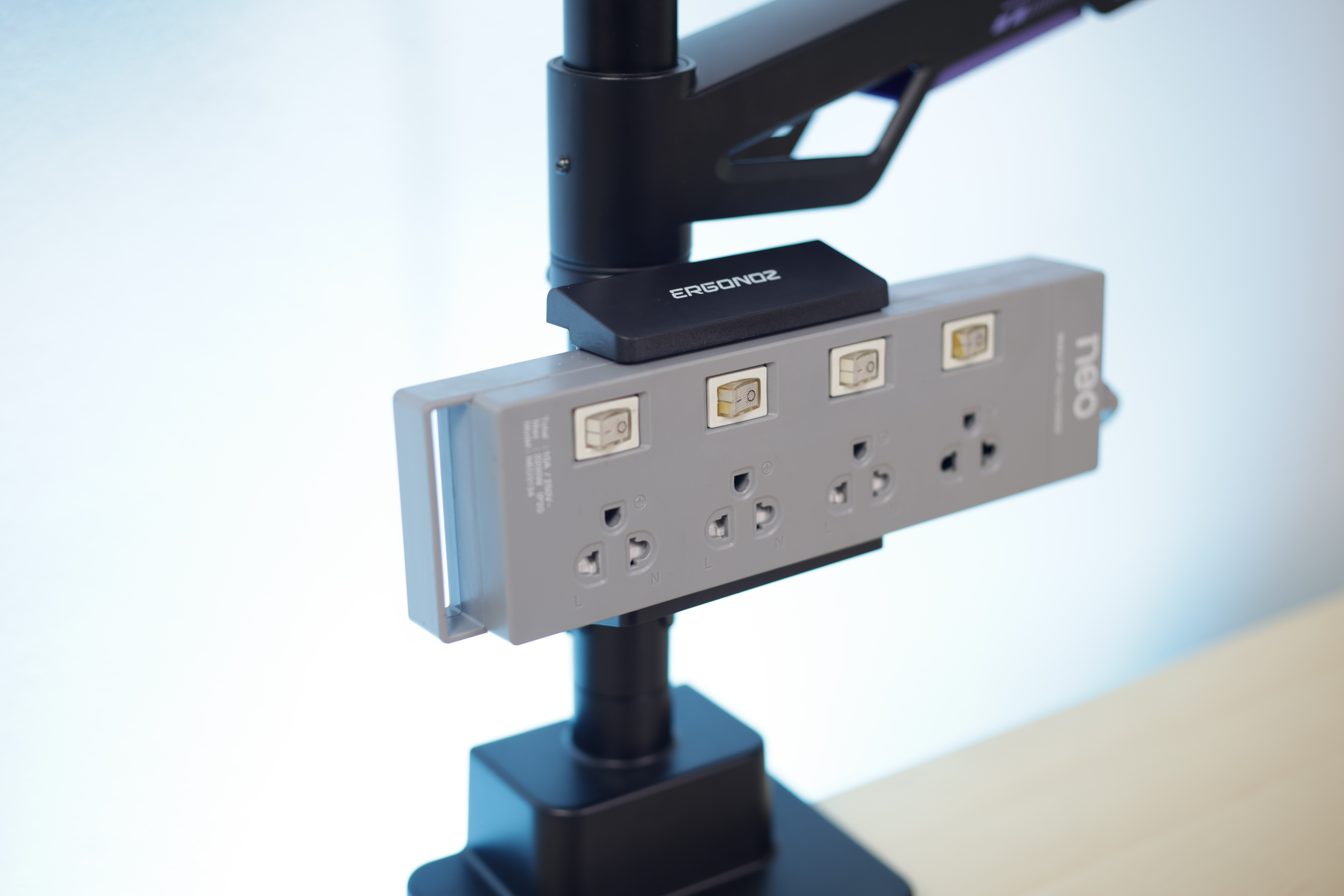 ที่ยึดปลั๊กไฟ อุปกรณ์เสริม ERGONOZ EGN-ACC23, สีดำ (POWER STRIP HOLDER ยึดกับเสาหรือท่อกลม)_7