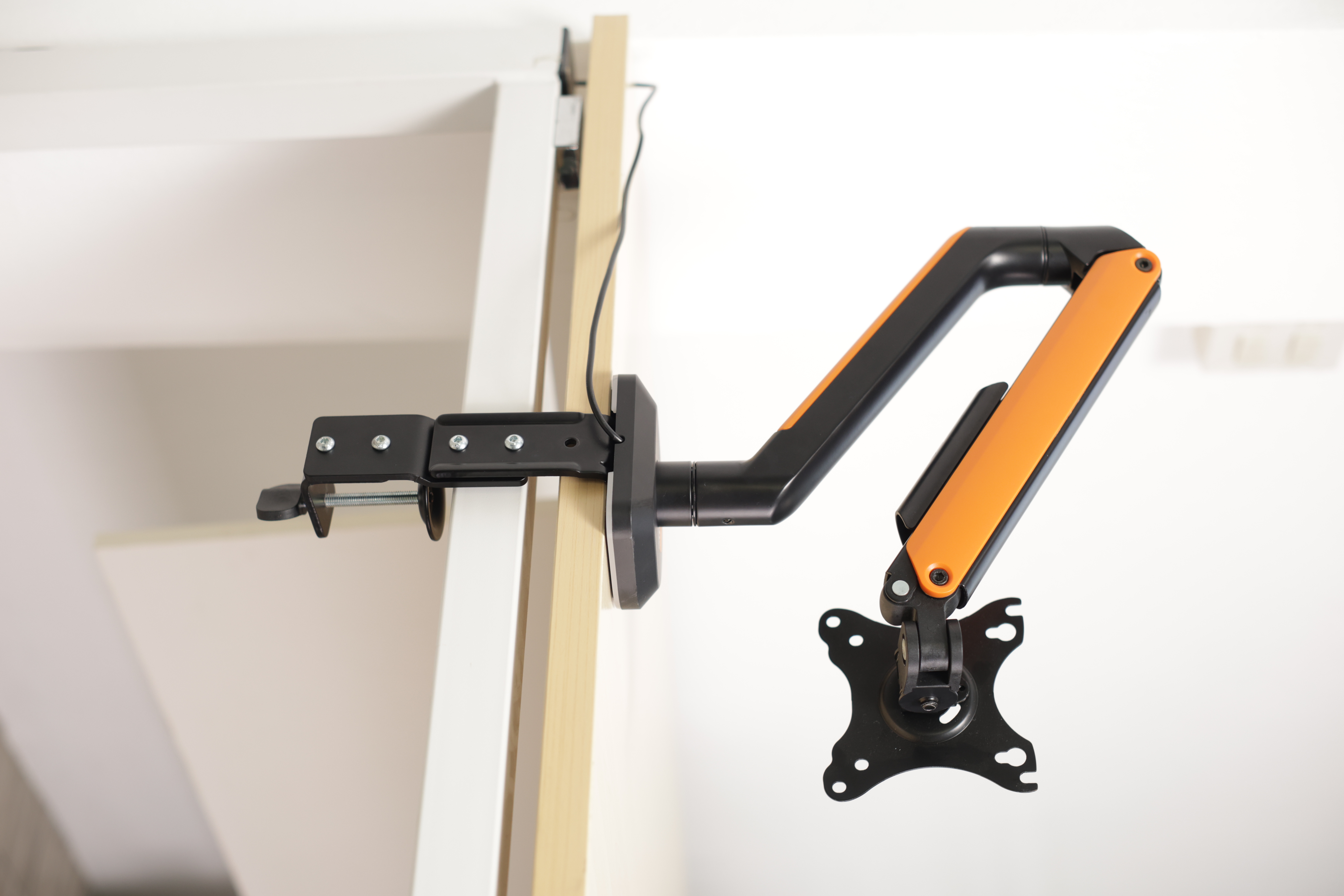 อแดปเตอร์เสริมฐานแขนจับจอ ERGONOZ EGN-ACC22, สีดำ (ADAPTER CLAMP)_6