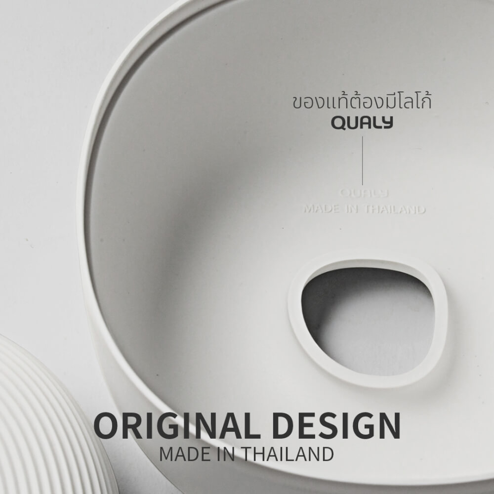 กล่องทิชชู QUALY รุ่น MINI พร้อมฟิกเกอร์พะยูน ขนาด 13.8X13.8X9.1 ซม. ใช้งานได้สองด้าน สีขาว