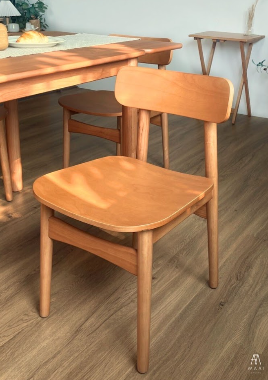 เก้าอี้ทานข้าวไม้ยางพาราแท้ MAAI DESIGN RYUFATE CHAIR สีโอ๊ค