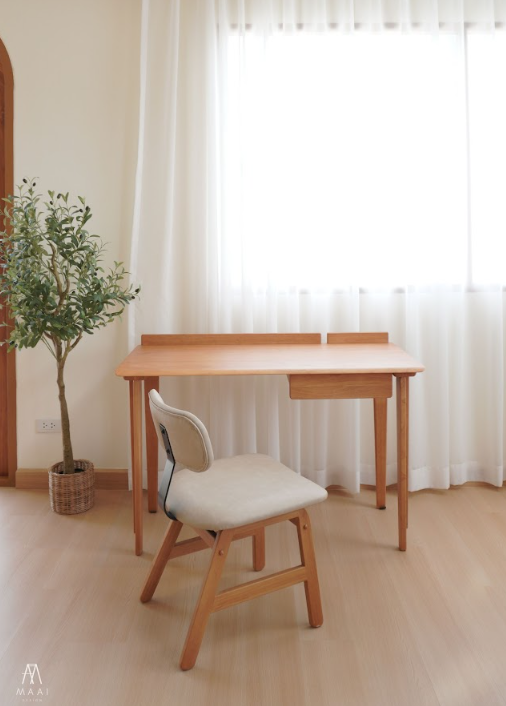 เก้าอี้ไม้ยางพารา MAAI DESIGN MIKUSU CHAIR(PUL 10) สีลาเต้(ขาสีโอีค) เบาะหนังหนานุ่ม พนักพิงเหล็ก