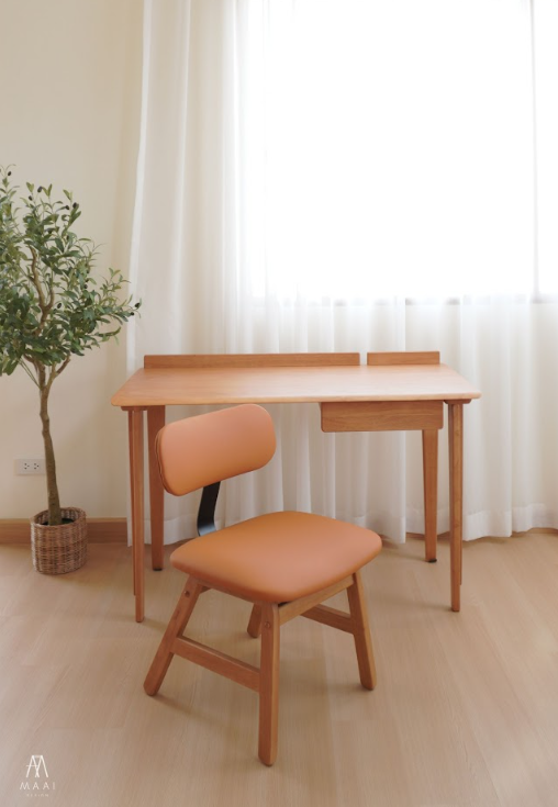 เก้าอี้ไม้ยางพารา MAAI DESIGN MIKUSU CHAIR(SMT PU) สีส้ม(ขาสีโอ๊ค) เบาะหนังหนานุ่ม พนักพิงเหล็ก