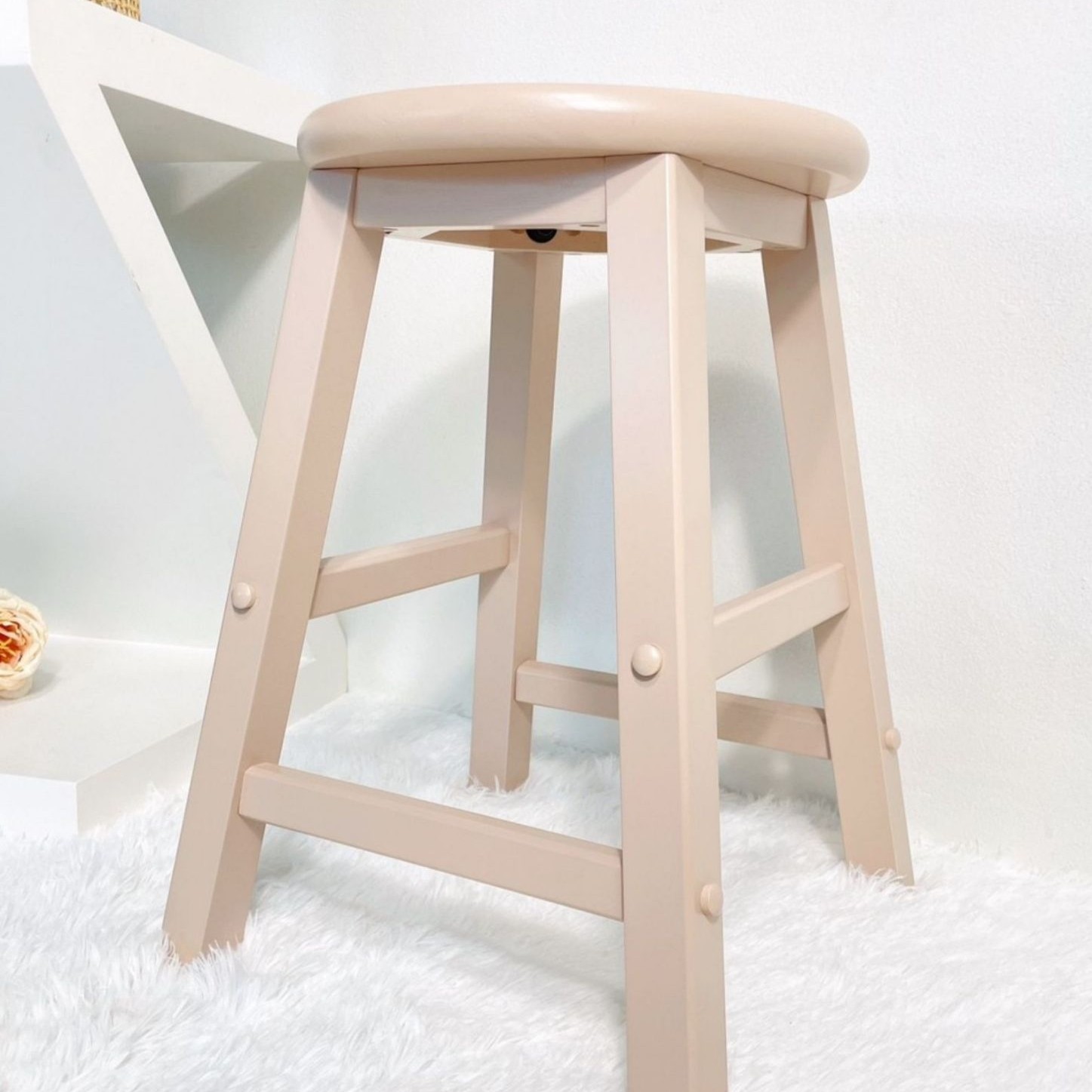เก้าอี้บาร์ไม้ยางพารา MAAI DESIGN รุ่น GOM STOOL สีครีม