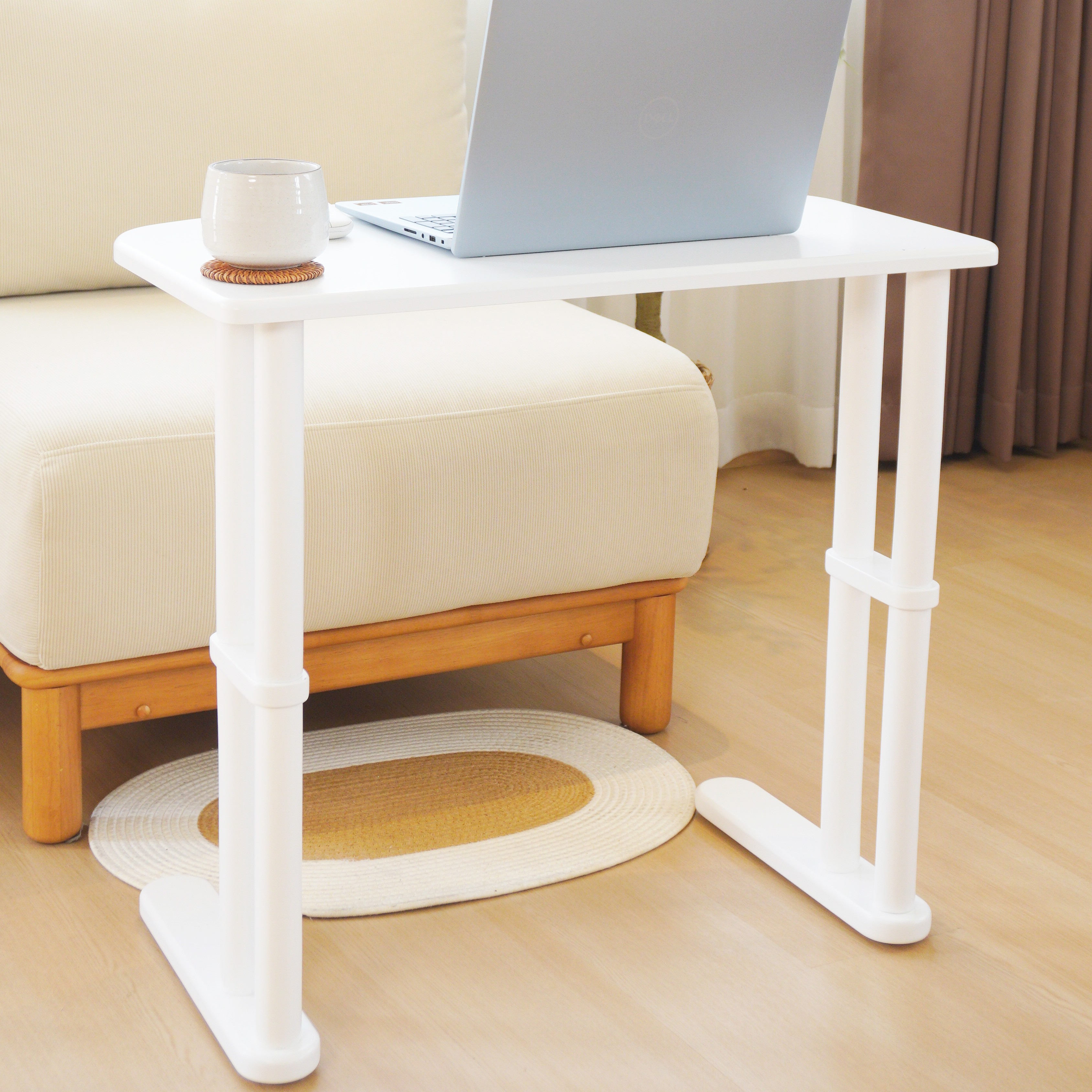โต๊ะทำงานไม้ยางพารา MAAI DESIGN รุ่น TACHI SIDE TABLE สีขาว