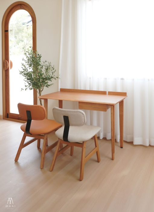 เก้าอี้ไม้ยางพารา MAAI DESIGN MIKUSU CHAIR(PUL 10) สีลาเต้(ขาสีโอีค) เบาะหนังหนานุ่ม พนักพิงเหล็ก
