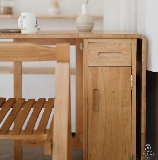 โต๊ะทานข้าวไม้ยางพาราแท้พับเก็บได้ MAAI DESIGN  รุ่น BUTTERFLY ONLY TABLE สีโอ๊ค